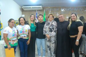 Em sessão ordinária, Katyane Leite entrega Comenda Dr. Jackson Lago e Moções para personalidades que contribuem com o desenvolvimento do município
