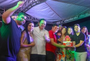 Idan Torres, liderança política de Santa Filomena abre as portas da sua casa e reúne milhares de pessoas em comemoração ao seu aniversário