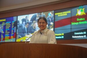 Solange Almeida avalia positivamente seu primeiro ano de mandato no Parlamento Estadual