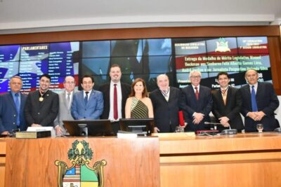Vereador André Jardins é homenageado na Assembleia Legislativa com a Medalha do Mérito “Manuel Beckman”