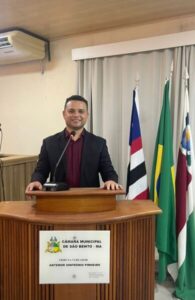 Vereador Gentil Garcês Pagou Segunda Parcela do 13º e Antecipou Salários com Gratificação na Câmara Municipal de São Bento