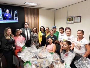 Deputado Júnior Lourenço usa tribuna em Brasília para homenagear quebradeiras de coco