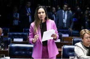 Senadora Ana Paula Lobato protocola pedido de exoneração do presidente do Banco Central por manter taxas de juros elevadas