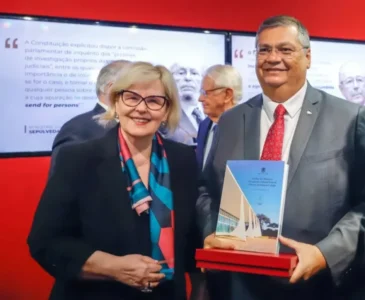 Dino finalmente começou sua campanha para o STF