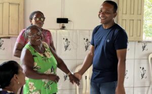 O Pré candidato a prefeito Gilmar Pereira realiza Especial Dia das Mães com sorteios de vários prêmios.