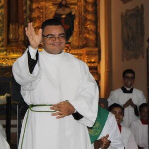 Pároco da Catedral Metropolitana de São Luís é internado no hospital UDI