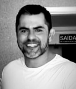 Vídeos mostram agressões e ameaças a ex-dono da Botica, encontrado morto em casa
