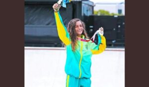 Rayssa Leal se recusa a posar com políticos maranhenses