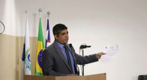 “Sem médicos e sem remédios”: vereador denuncia a saúde de Timon