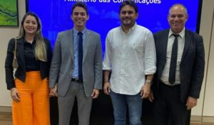 Presidente da Famem, Ivo Rezende, tem dia movimentado em Brasília, com reuniões na CNM e no Ministério das Comunicações