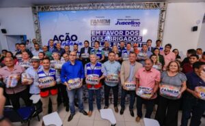 Municípios com desabrigados pelas enchentes recebem ação humanitária na sede da Famem