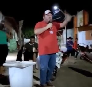 Ex-vereador diz que vai mijar na catacumba de prefeito do Maranhão. Veja o vídeo