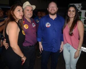 Distante do prefeito CB de Vargem Grande, Othelino prioriza agenda no sul do MA e não comparece a festa do Santo Vaqueiro