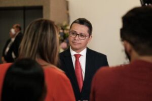 “Saúde e Educação serão prioridades em 2024”, garante deputado Carlos Lula