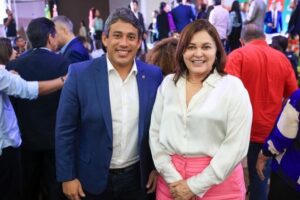 Osmar Filho prestigia assinatura de pacto para retomada de 609 obras da educação no Maranhão