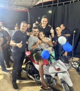 Deputado Júnior Cascaria e prefeito Francisco Pinheiro realizam grande Festa dos Pais em Poção de Pedras