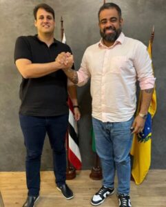 Paulo Victor recebe Orlean Brandão na Câmara de São Luís