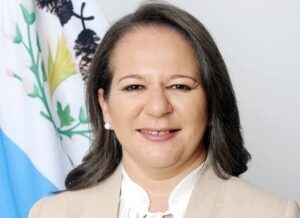 Prefeita Luciana Leocádio é acionada por irregularidades em contratos de locação de veículos