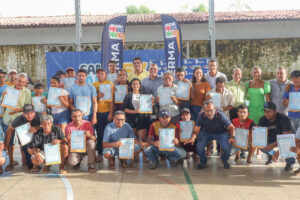 Entrega de títulos de propriedade de terra beneficia famílias rurais em Santa Inês