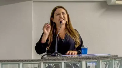 Vereadora Iza Batista rompe com Rigo Teles por conta do prefeito se recusar a pagar precatórios dos professores