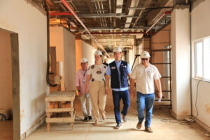 Secretário Tiago Fernandes vistoria obras do Hospital da Região Tocantina