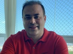Joãozinho Pavão lidera com folga todos os cenários de intenção de votos para prefeito de Santa Helena