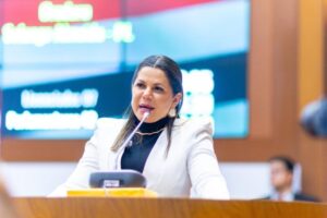 Solange Almeida destaca entrega de escolas em quatro municípios