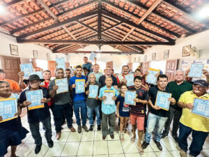 Iterma realiza entrega títulos de terra para famílias rurais de Vitorino Freire