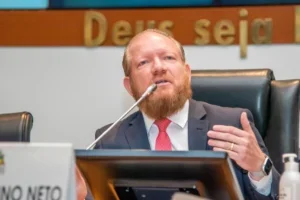 Othelino Neto expõe os motivos para retornar ao mandato de deputado na Assembleia