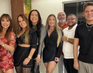 Designer Cláudio Carvalho celebra em grande estilo 14 anos de grife e anuncia novidades