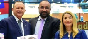 Roberto Costa surge como candidato forte à presidência da Famem com apoio de Brandão, Marcus Brandão e Iracema Vale