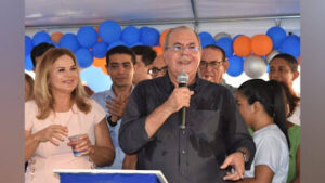 Hildo Rocha participa de maratona de inaugurações, em Lago da Pedra