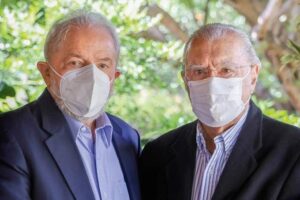 Lula fortalece antiga aliança com Sarney em busca de apoio do MDB nas eleições