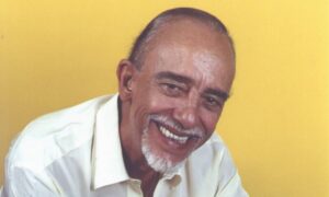 Morre o dono da voz do jingle histórico de José Sarney