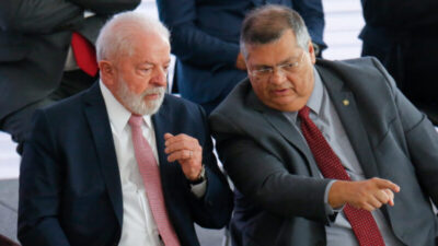 Lula elogia Dino e diz que indicação ao STF deve sair “logo, logo”