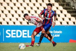 Maranhão e Imperatriz empatam em jogo interrompido no Castelão