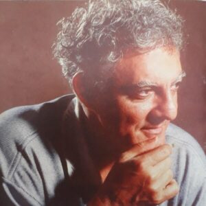 Preso no ar quando ele canta, o poeta Celso Borges homenageia os 77 anos de Chico Maranhão