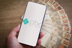 Homem é condenado a devolver valor de PIX que recebeu por engano