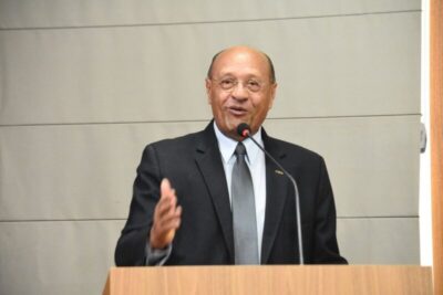 Pavão Filho relembra trajetória política e comemora 35 anos de vida pública