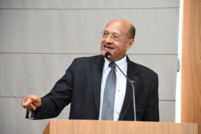 Pavão Filho alerta ao Executivo sobre obrigação de pagar emendas impositivas até 31 de dezembro