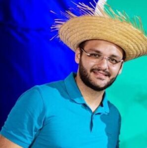 Prefeito de Santa Inês vai realizar o São João com a saúde pública na UTI