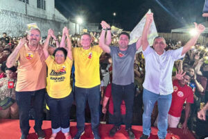 Em Timon, Rafael realiza caminhada da mudança na Av. Presidente Médici