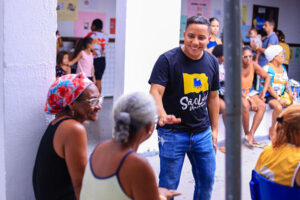 Penha entrega de óculos para 631 pessoas atendidas pelo Movimentação
