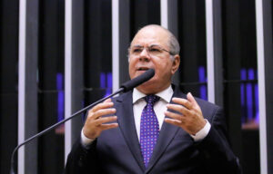Recursos assegurados por Hildo Rocha, para construir campo de futebol na Sagrima, em Buriticupu, já estão creditados na conta da prefeitura