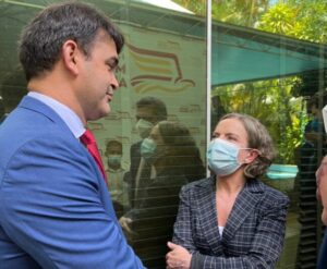 Rubens Júnior aceita convite de Gleisi Hoffmann para se filiar no PT