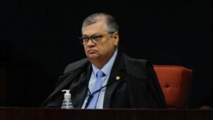 Dino critica porte de armas depois de atentado contra Trump