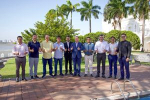 Carlos Brandão celebra resultados das eleições em encontro com líderes partidários