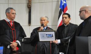 Idosa chora e faz apelo após esperar três meses por cirurgia em hospital administrado pela gestão Braide