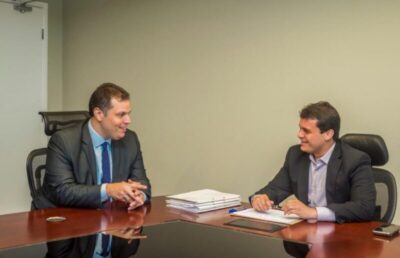 Presidente em execício da Alema, Glalbert Cutrim recebe a visita do secretário Rodrigo Lago