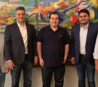 DEM E PDT CADA VEZ MAIS PRÓXIMOS NA SUCESSÃO MUNICIPAL E ESTADUAL